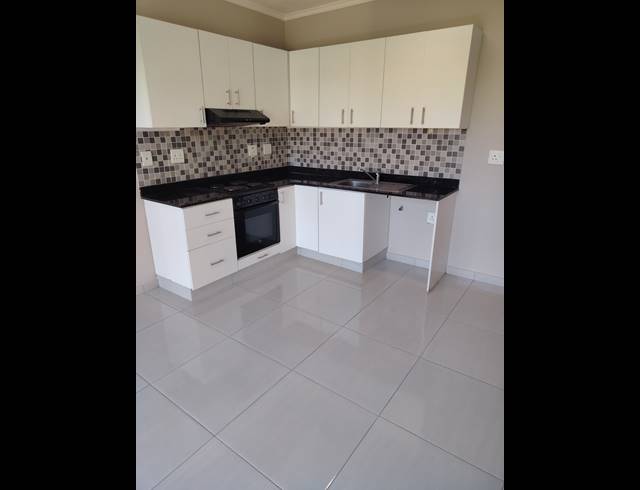 2 BEDROOM APARTMENT TO LET IN MANOR ESTATES